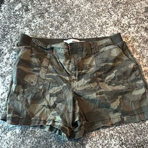 Women’s Sonoma camo shorts